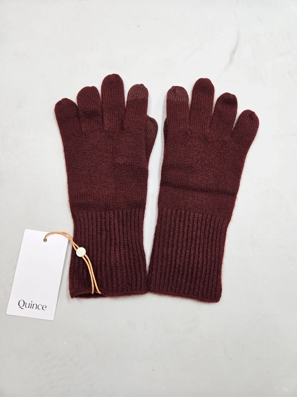 NWT QUINCE Mongolian Cashmere Gloves Rich Burgundy 0853